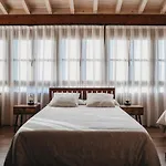 Guest house Casa Rosales 3*