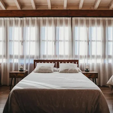 بيت ضيافة Casa Rosales 3*