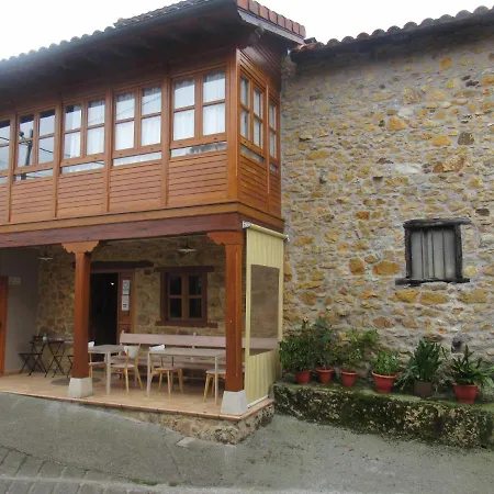 Casa Rosales בית הארחה Cardes (Infiesto)